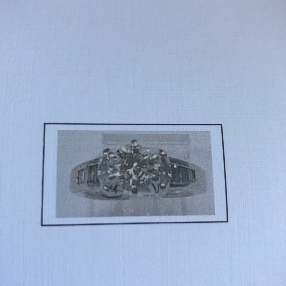 VINTAGE PLATINUM DIAMOND RING ROUND STONE MARQUISE - Picture 10 of 16
